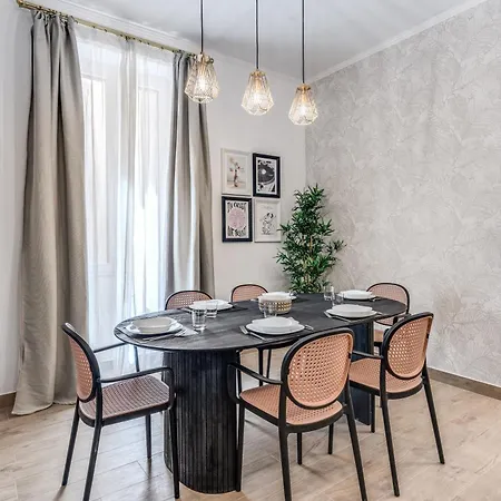 Napolehome Luxury Apartamento Roma